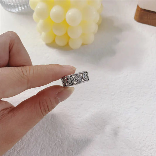 Vintage Smiley Face Five-Point Star Ring